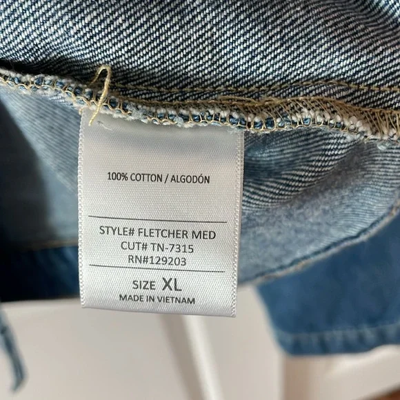 Carly Jean Los Angeles fletcher medium wash denim jacket women’s size XL - Picture 9 of 9